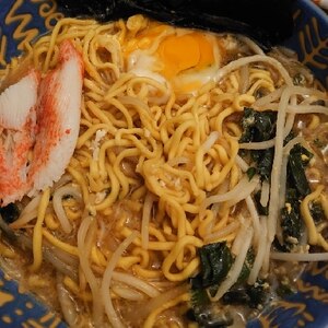 卵たっぷり４色ラーメン